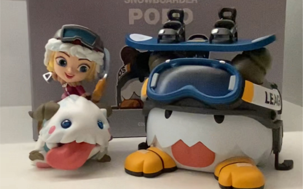 猪妹手办 滑雪魄罗开箱