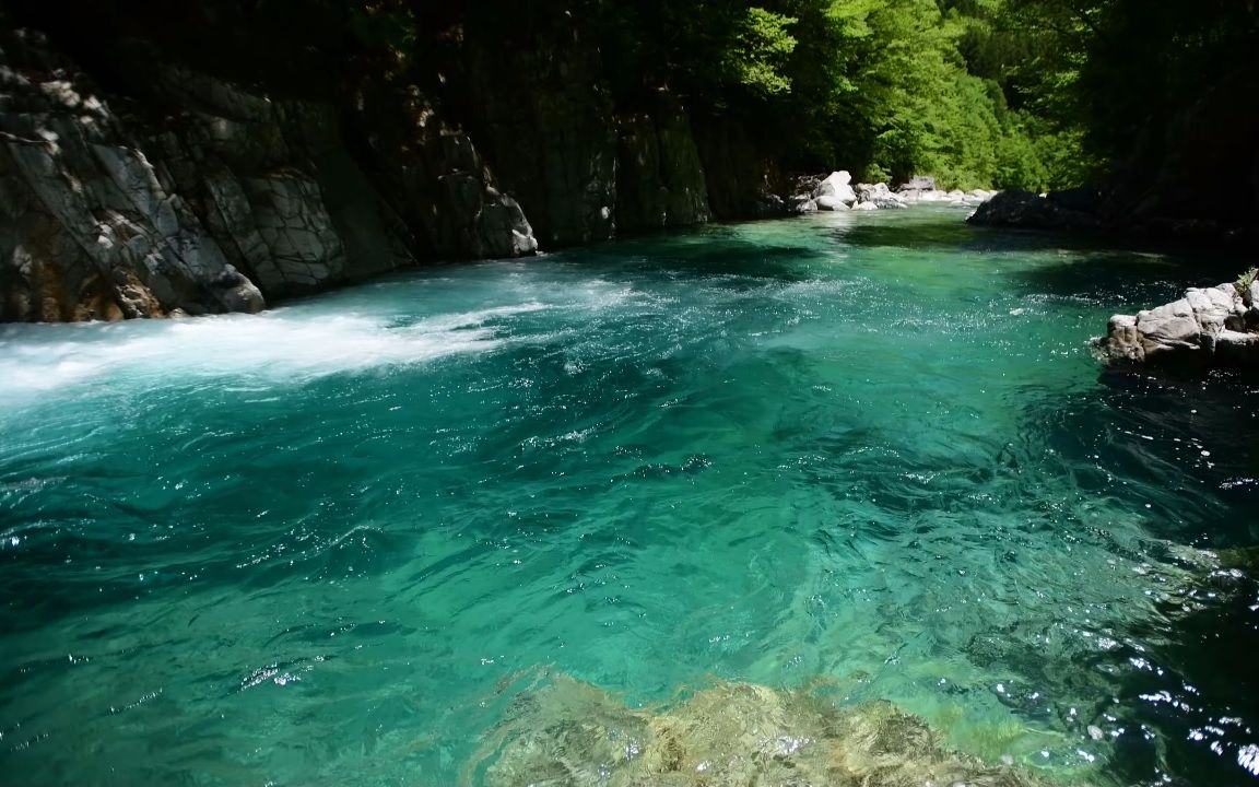 [图]【超清日本】第一视角 翡翠碧绿湖水的阿寺溪谷 音风景 (4K测试视频) 2020.8