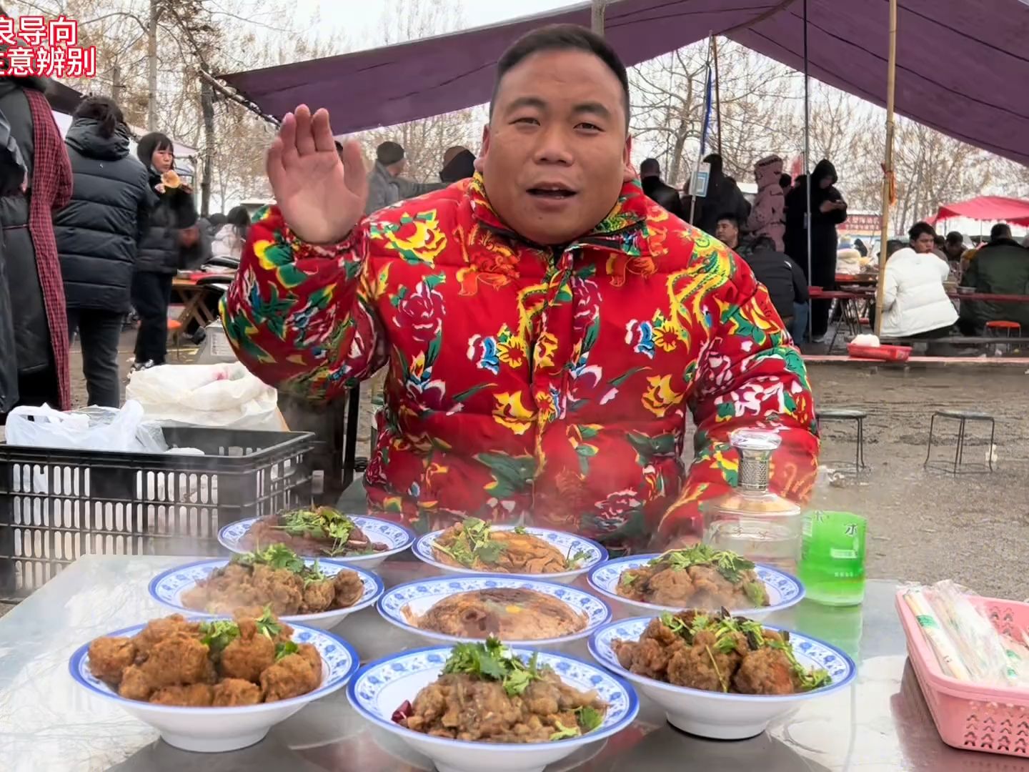 河南美食八大碗,大红155元吃上八大碗,再喝上点小酒,舒坦