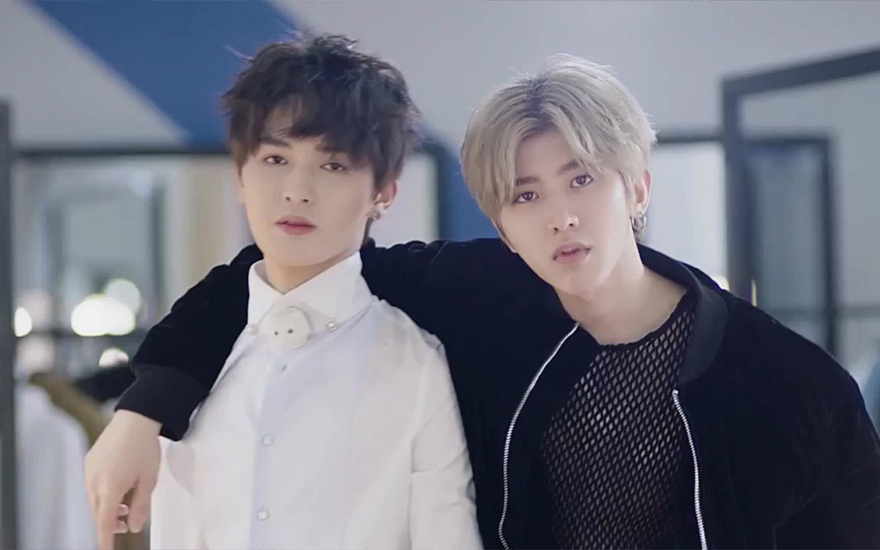 【坤廷/乾坤正道】舞台燃向混剪_哔哩哔哩 (゜-゜)つロ 干杯~-bili