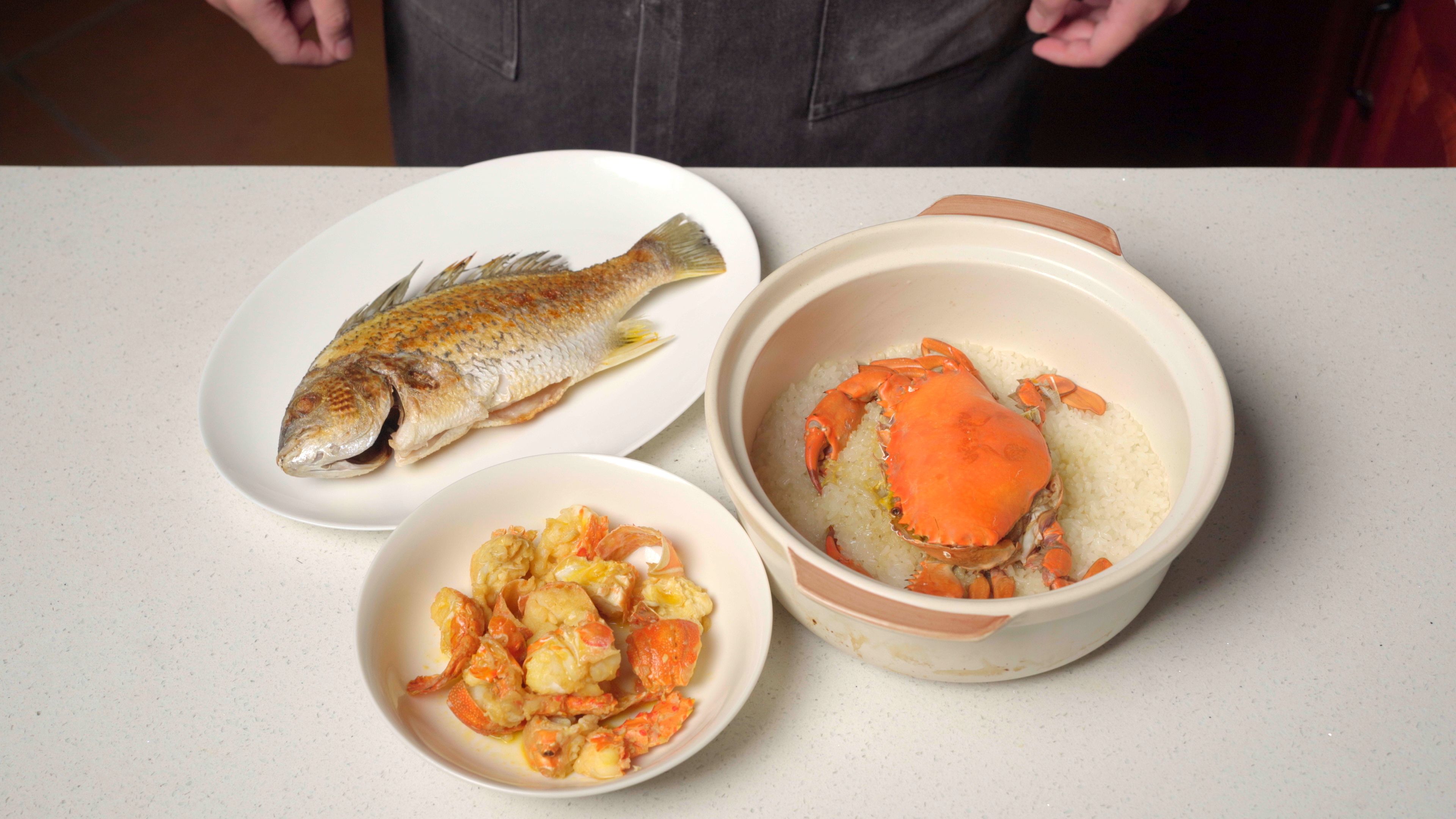 我复刻了《美味情缘》里的煎封黄脚立,上汤焗龙虾,糯米焗蟹煲!