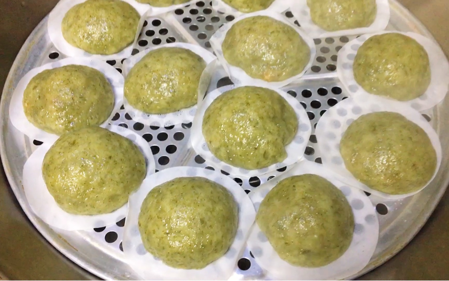 清明节做出名小吃～艾草粿祭拜祖先,致敬抗"疫"英雄,向逝世同胞致哀!