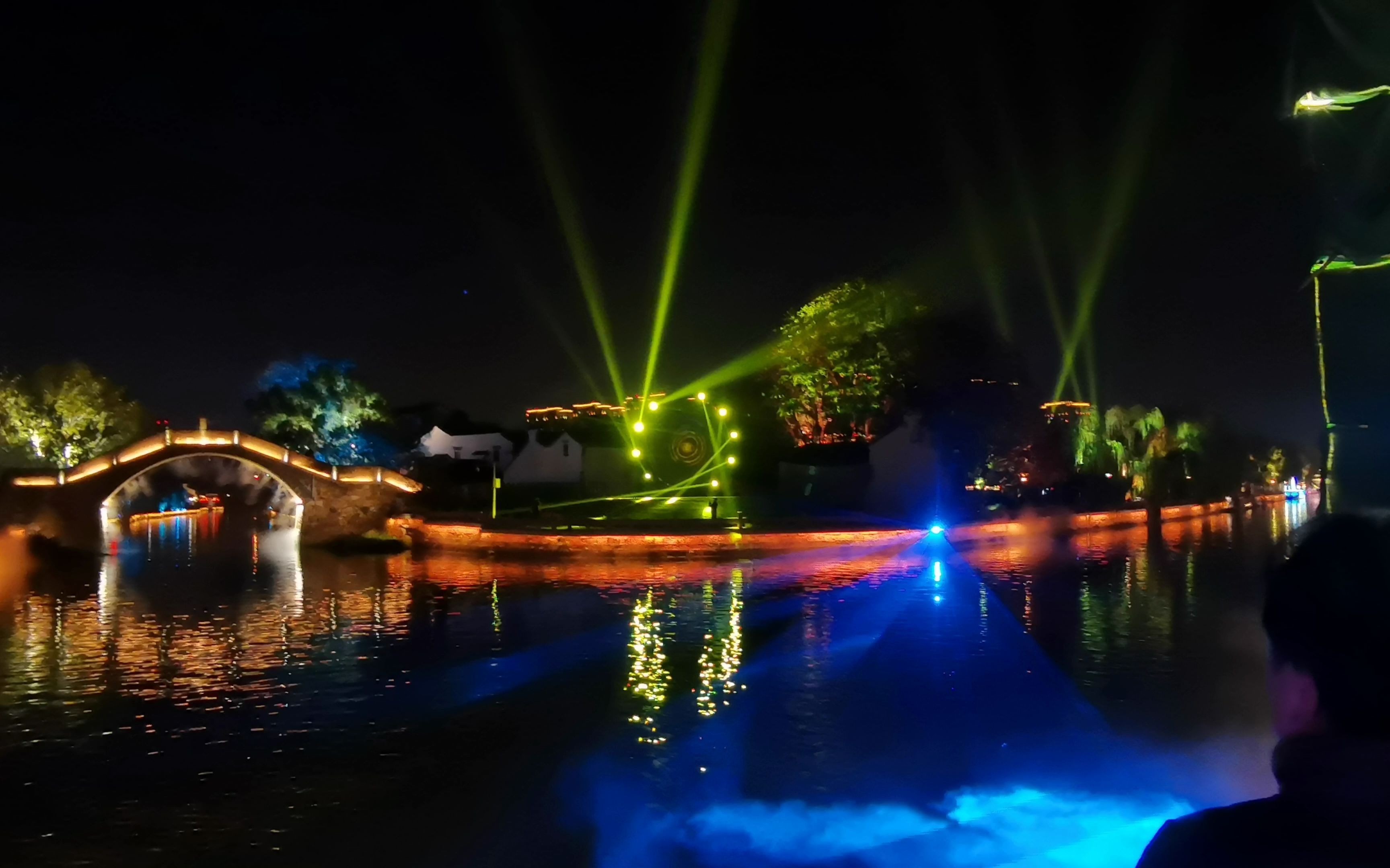 无锡南下塘街运河之眼灯光秀