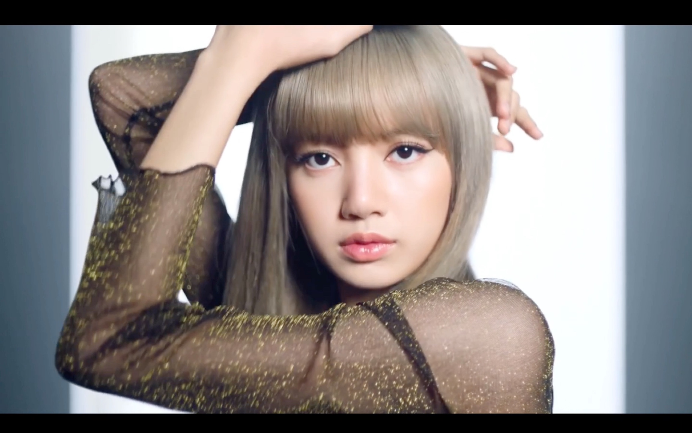 【samsung s10】—美呆lisa粉墨女团的代言秀!_哔哩哔哩_bilibili