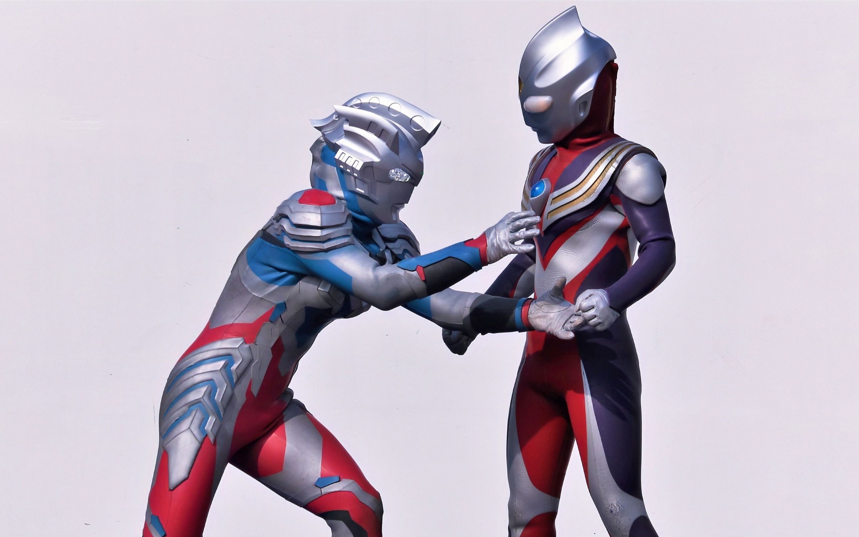 泽塔奥特曼:迪迦前辈,能不能也给我教一下