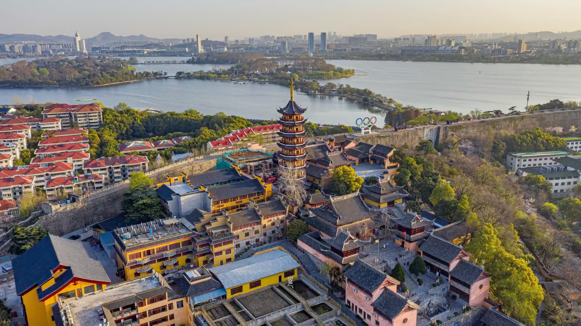 清晨,玄武湖,鸡鸣寺,樱花,绝配