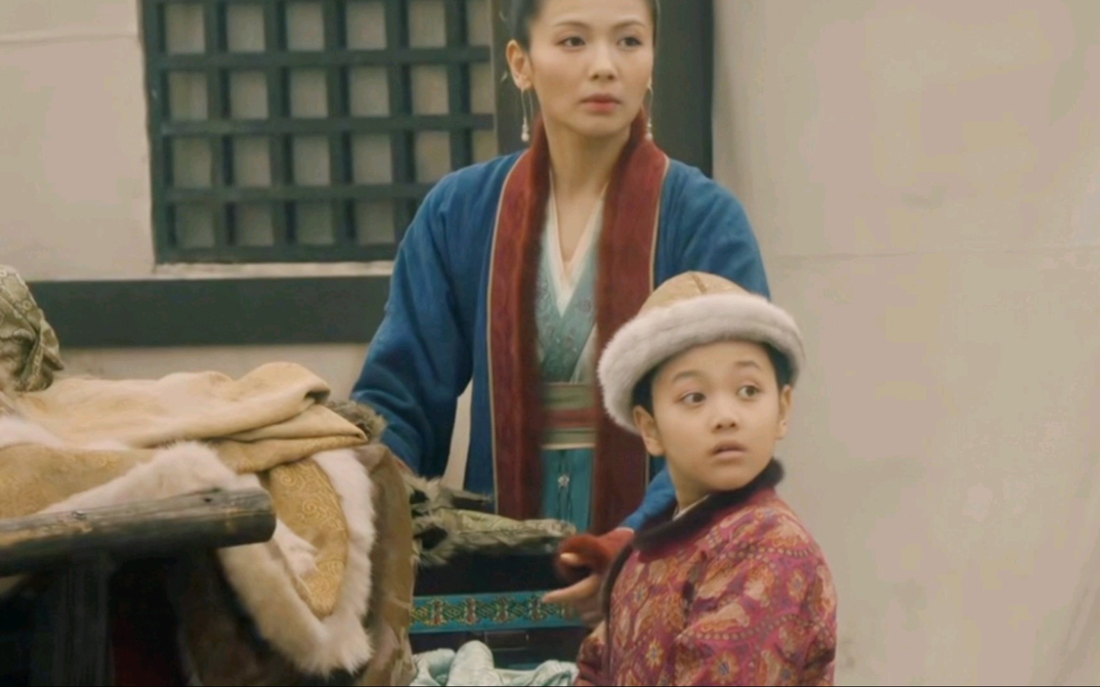 刘娥和吉儿还在等皇帝,皇帝胆小怕事,在与别的女人幽会_哔哩哔哩_bili