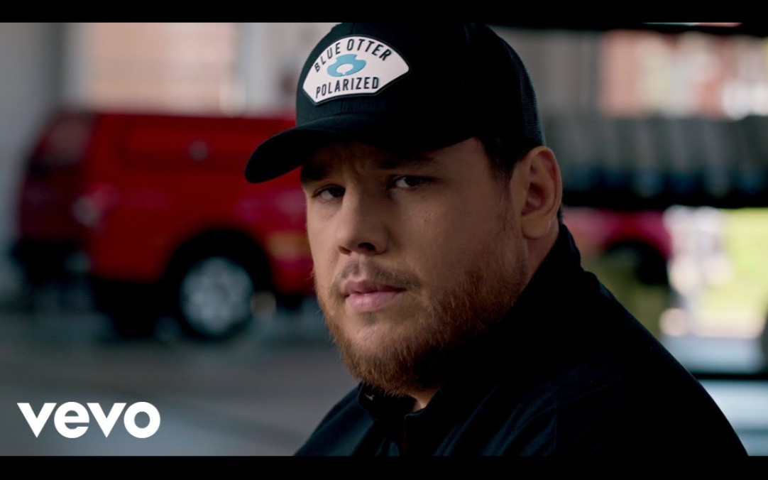 [图]Luke Combs - The Kind of Love We Make (Official Music Video)