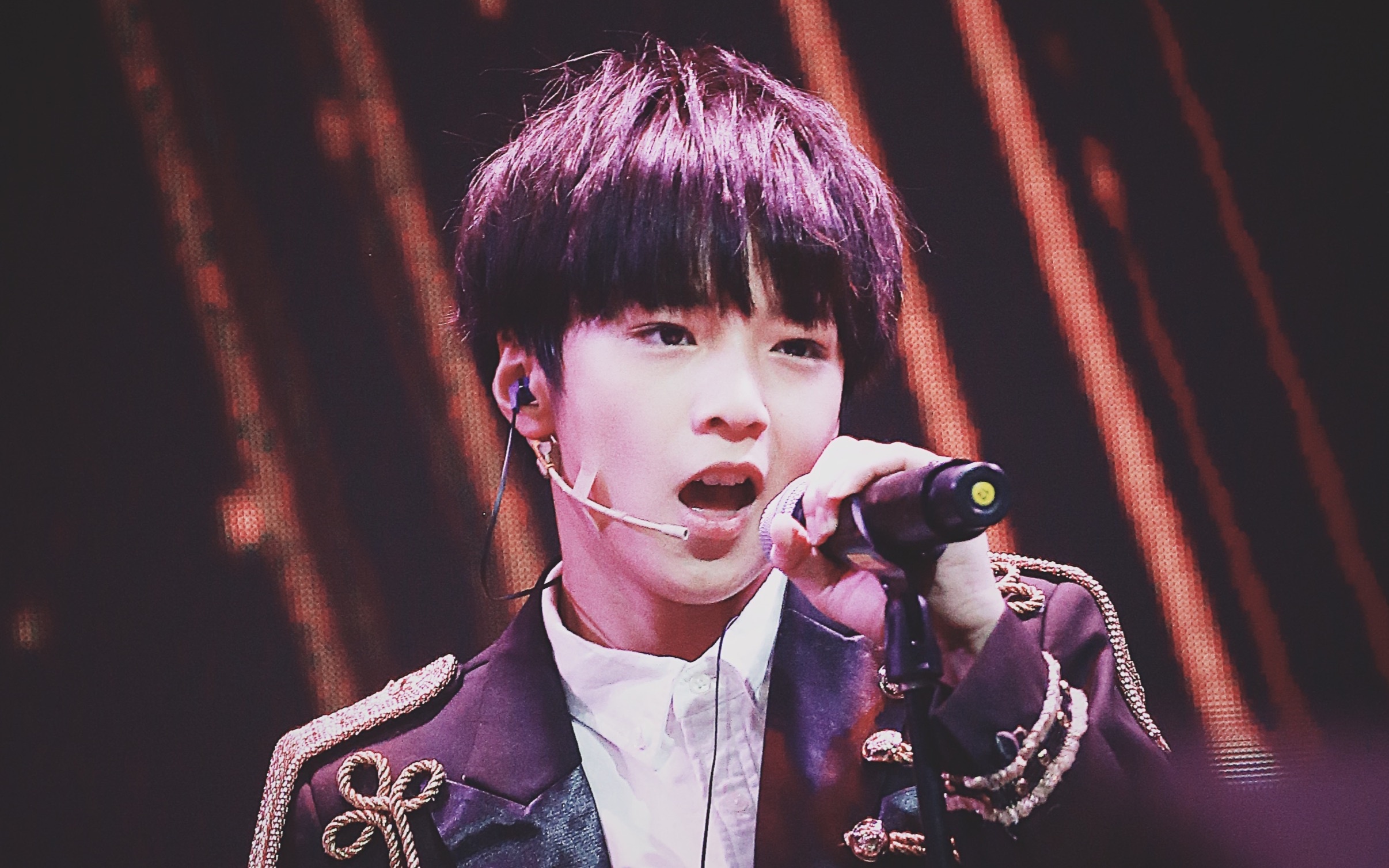 【刘耀文】tf家族冬日嘉年华混剪-my first kiss【driftbottle】