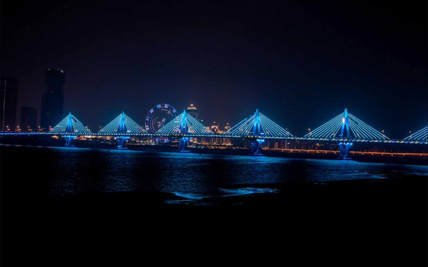 朝阳大桥(年轻人的第一次飞行)