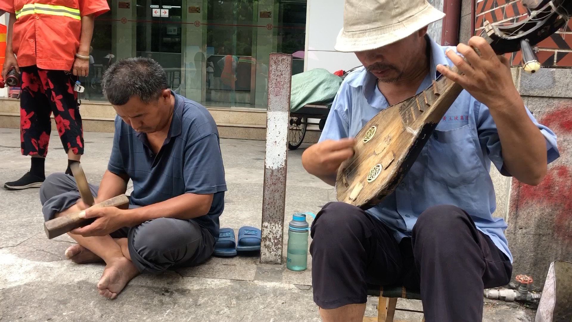 [图]泉州开元寺西街，惊现河南梆子，老汉到底在唱啥？