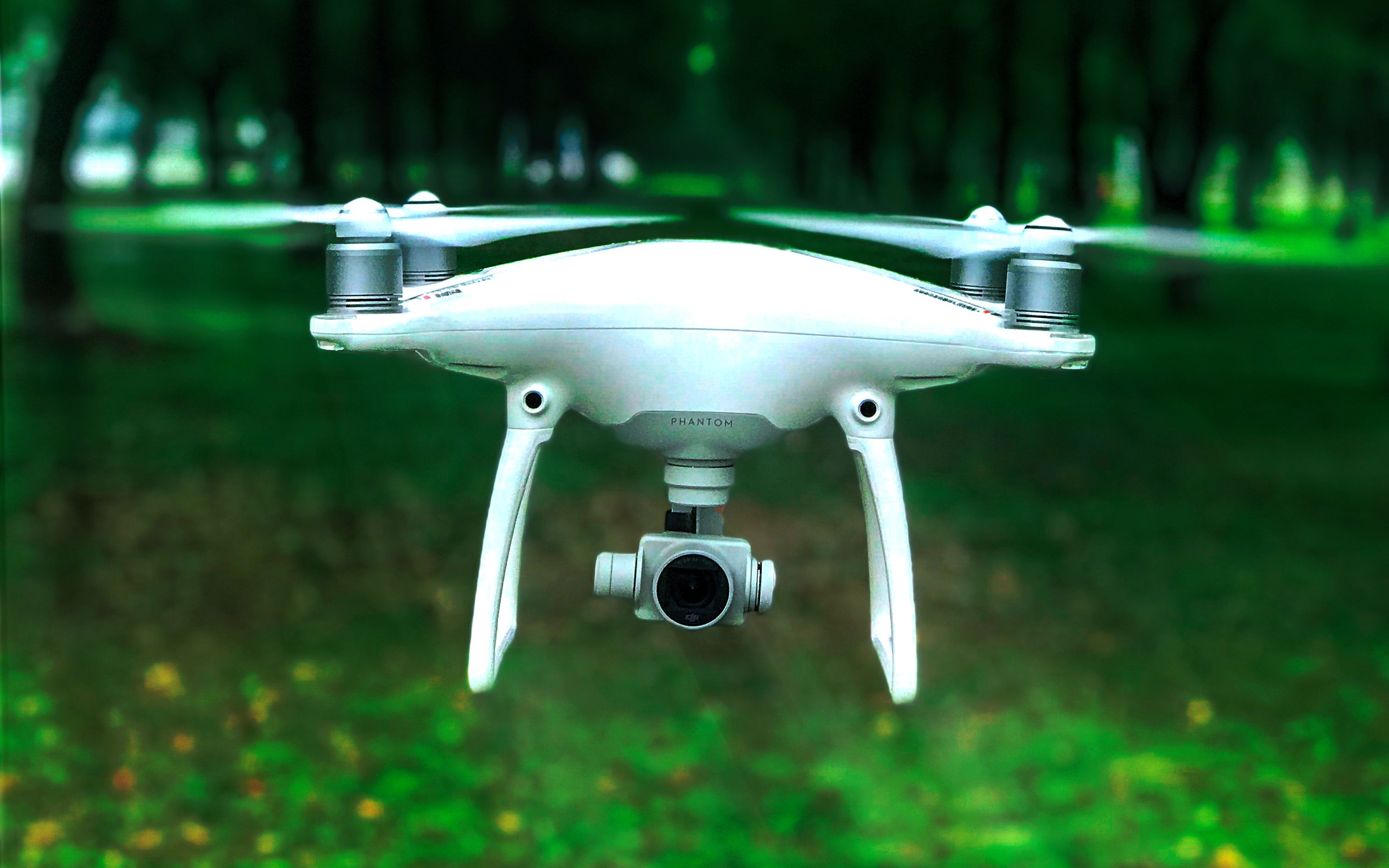 陌生人首飞大疆精灵4