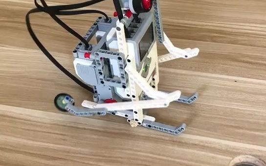 ev3乐高 滑雪机器人