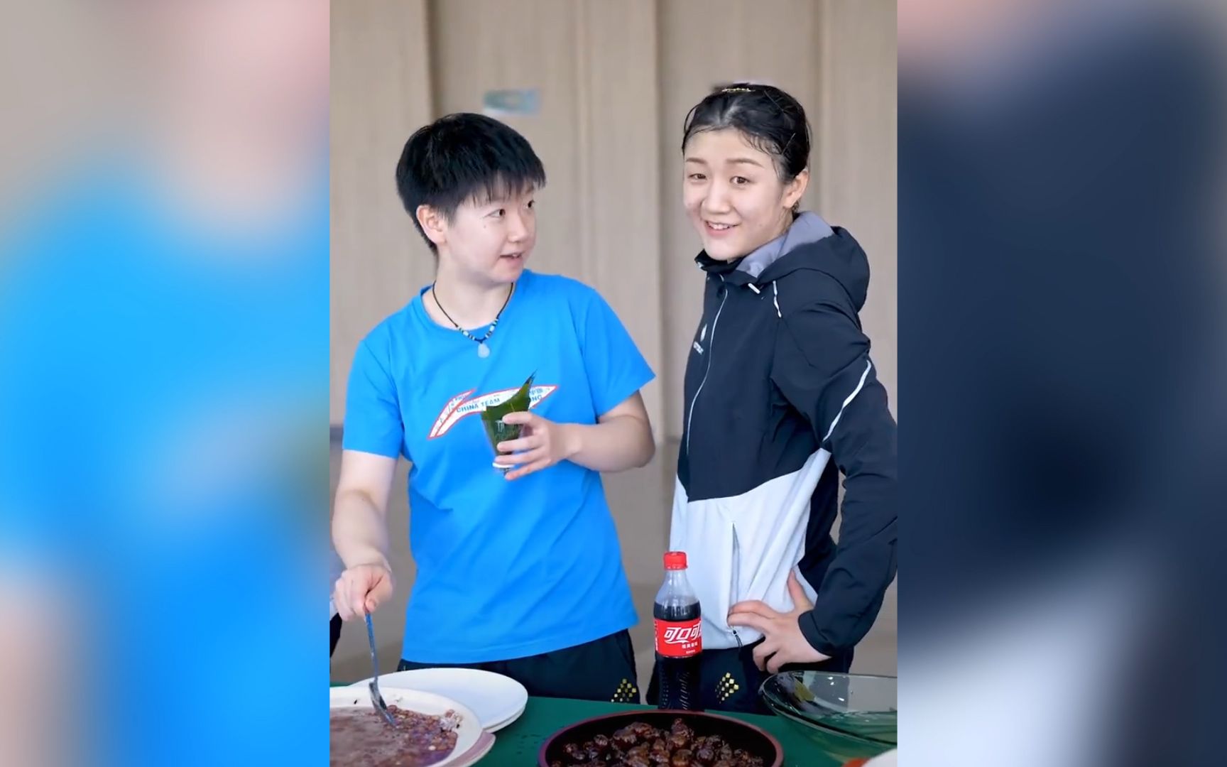 国乒过节有多欢乐?莎莎陈梦包粽子也商量,方博带头上演绝地求生