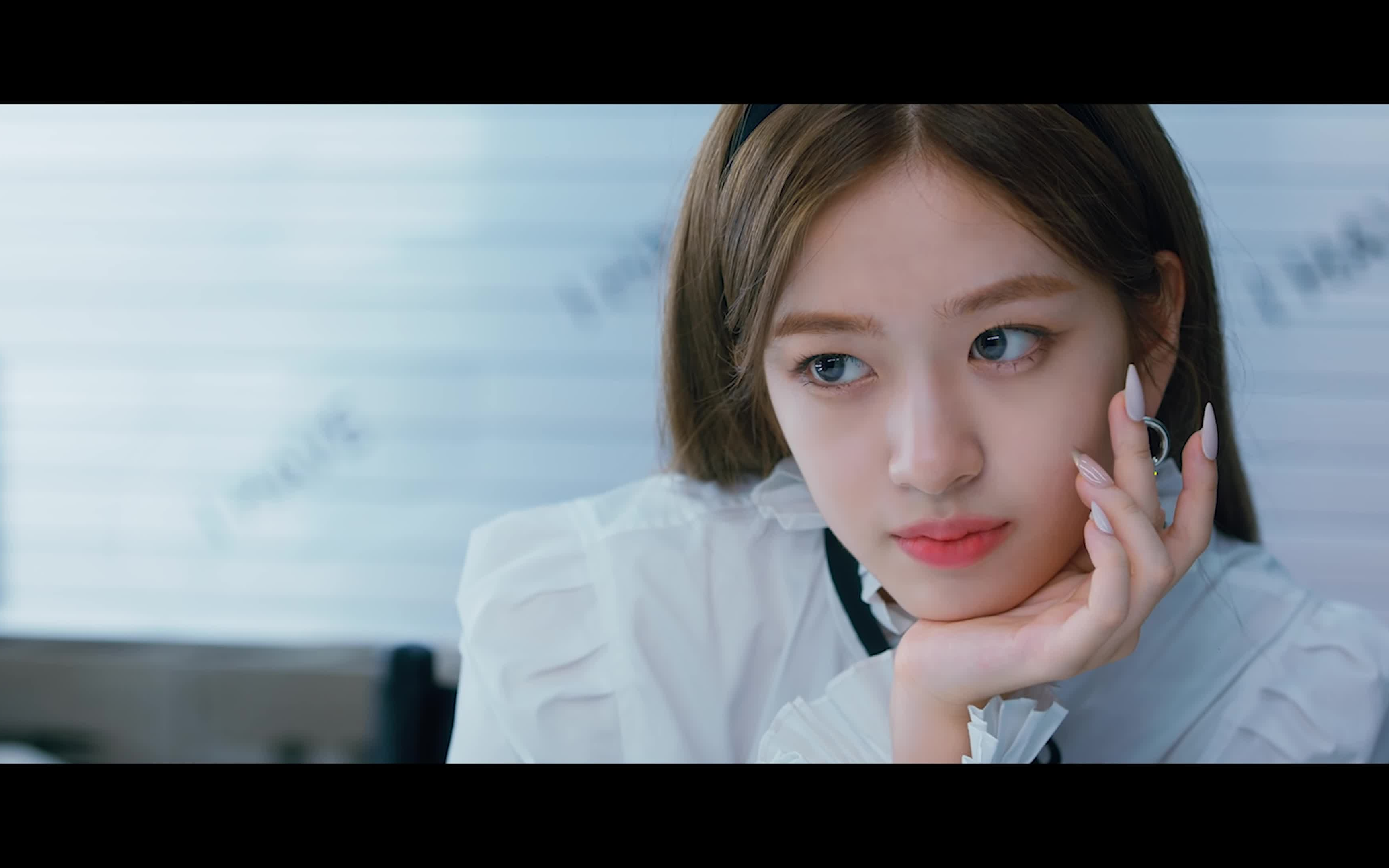 ive--星船新女团 预告logo