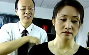 Télécharger la video: 侯总是真会玩啊，母女俩一个都不放过