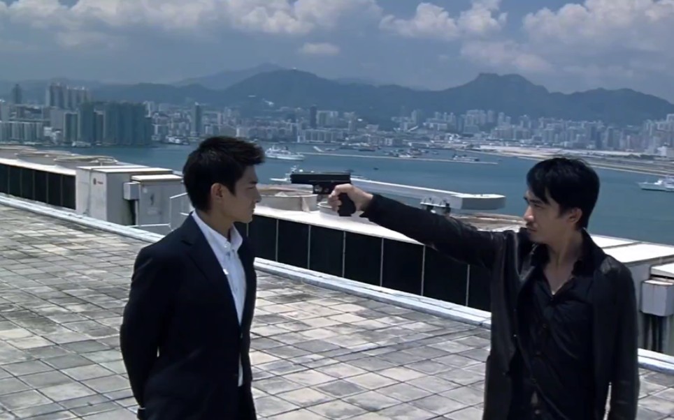 "对不起,我是警察!