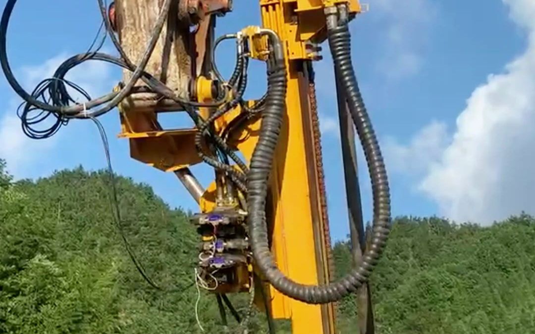 挖機改裝潛孔鑽機 液壓鑿岩機 礦山隧道挖改鑽