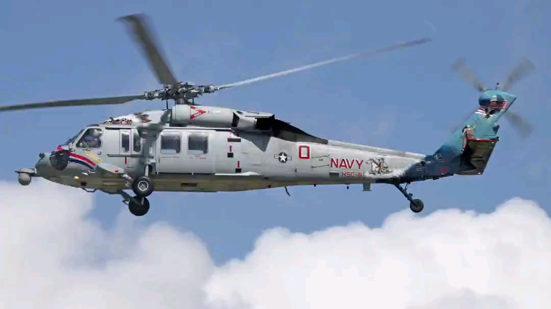 1/35 小鹰 mh-60黑鹰直升机 之mh-60s海鹰直升机 精制像真机 还原