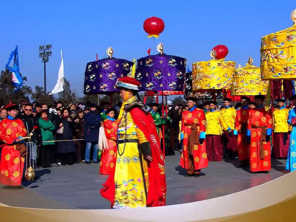 [图]北京天壇 （世界遺產 ）天壇皇帝祭天儀式，天壇始建於明永樂十八年（1420年），清乾隆、光緒時曾重修改建，為明、清兩代帝王祭祀皇天、祈五穀豐登之場所。