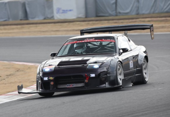 富士赛道 1分55秒393 日产 180sx rps13 550hp 1050kg a050gs 295/35r