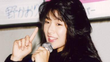 中山忍】夏に恋するAWATENBO(恋上夏天的冒失鬼)(1989年) (02：39