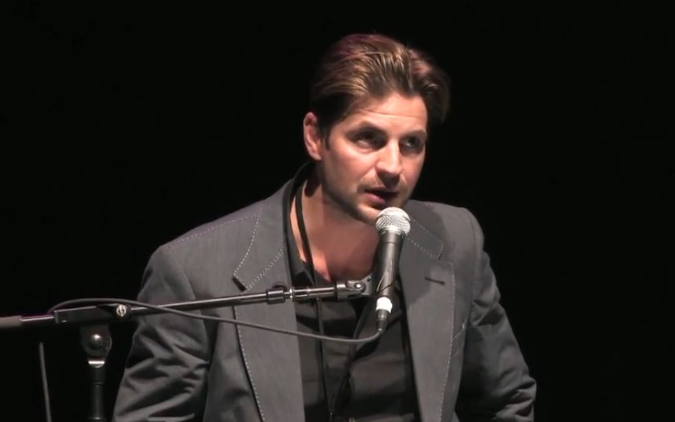 【qaf】正式场合的gale也太帅了吧!2010年亚特兰大校园电影节颁奖