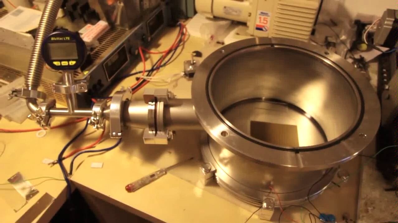 [图]Large area silver PVD / Magnetron Sputtering metallization