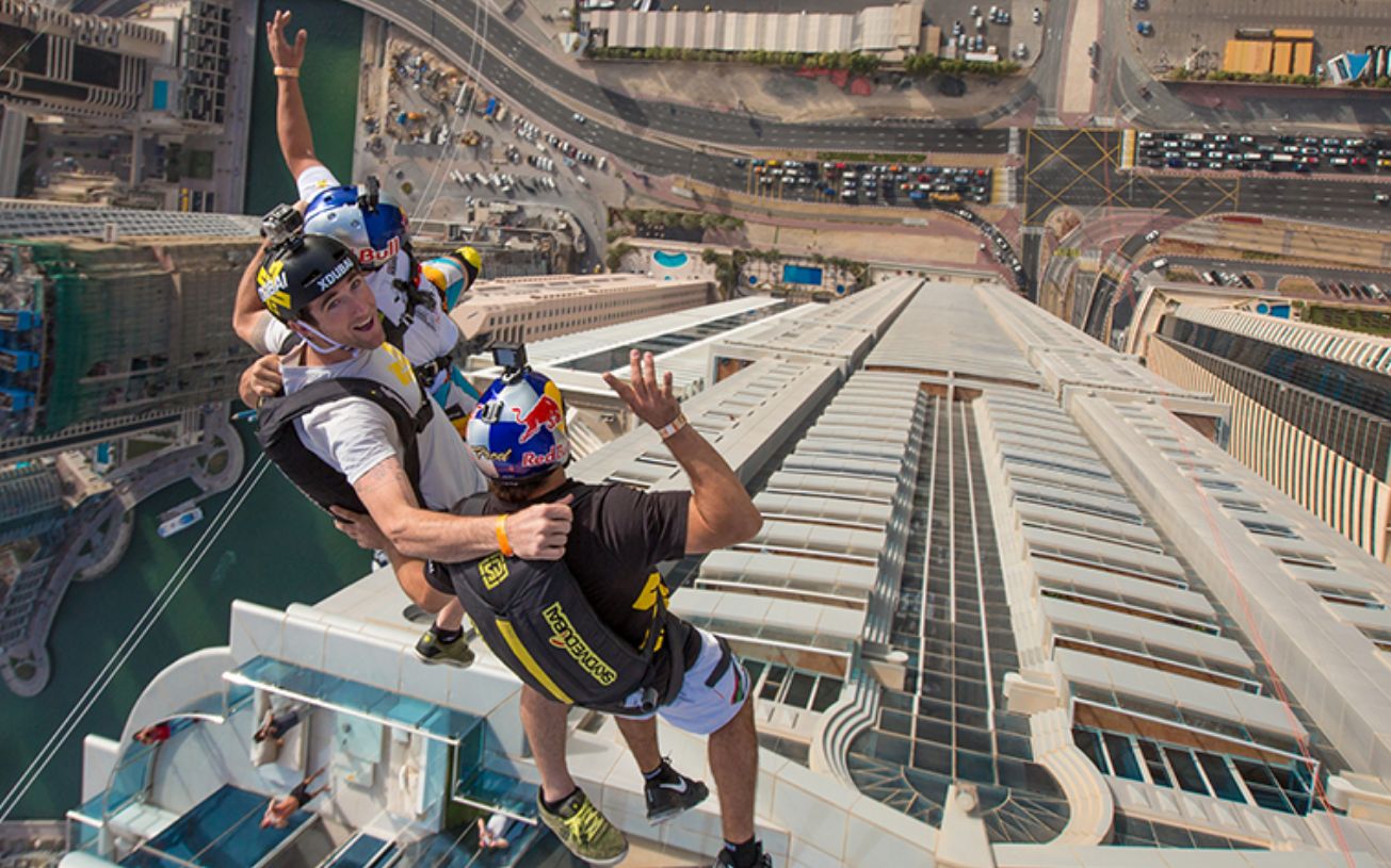 dreamjumpdubai4k低空跳伞迪拜公主塔