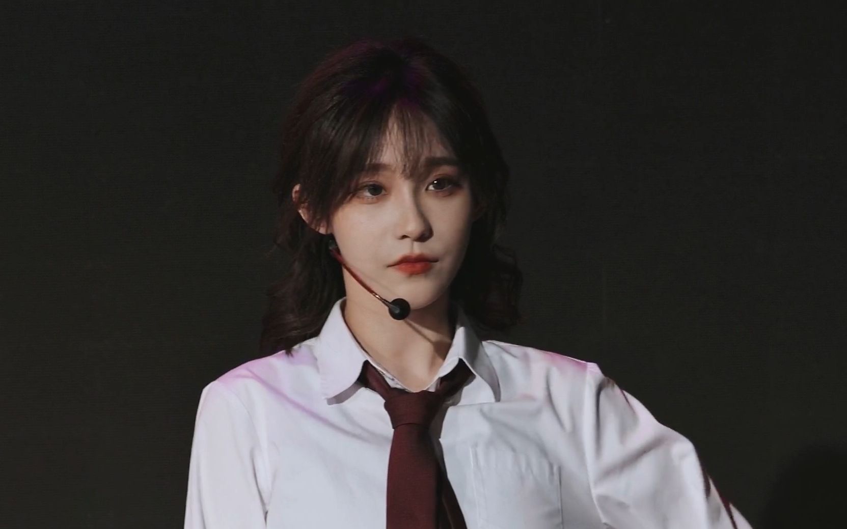 【王晓佳】230303 谁能不爱制服呢!《universe》的纯欲风