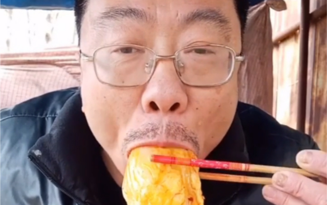 孙校长吃辣白菜必须配窜稀汤一口秒窜稀辣白菜