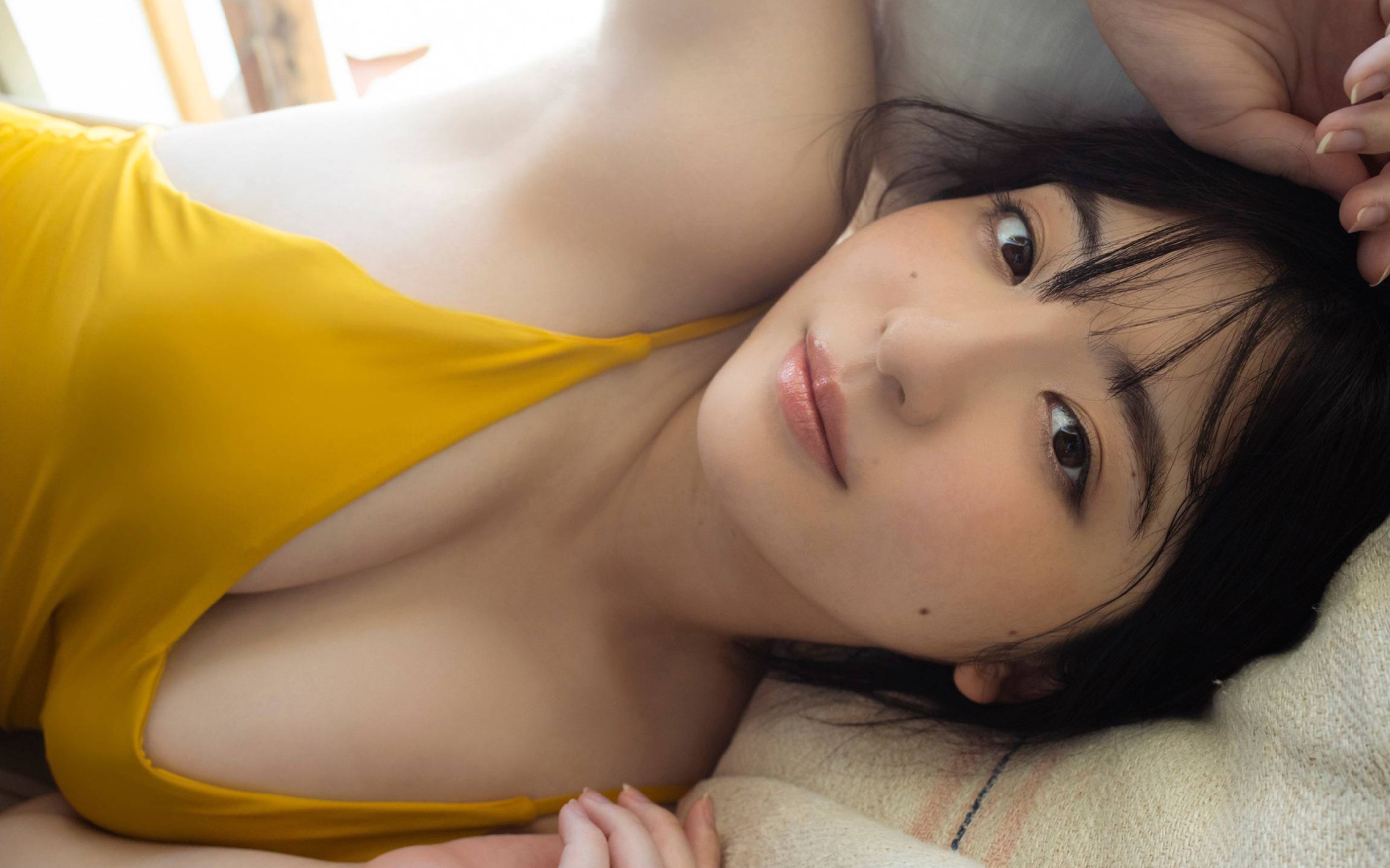 [图]丰腴饱满 日系写真女孩 #麻仓瑞季#