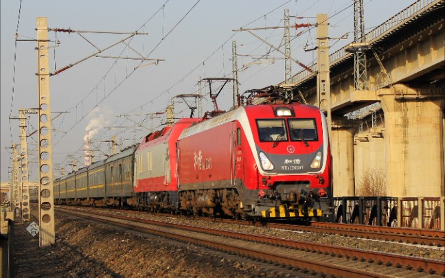 【中国铁路】客车t110次枣酒双机,列尾副挂轨道检查车wx25t 999307