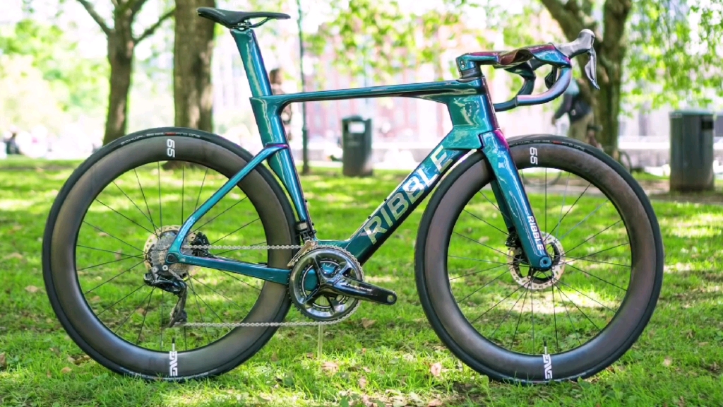 盘点5款2022年全新上市的气动公路车_哔哩哔哩_bilibili