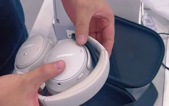 Bose QuietComfort 消噪耳机晨雾白 头戴式无线蓝牙降噪 QC45升级款 风噪滤除新体验 动态音质均衡 bose 数码科技 好物推荐哔哩哔哩bilibili