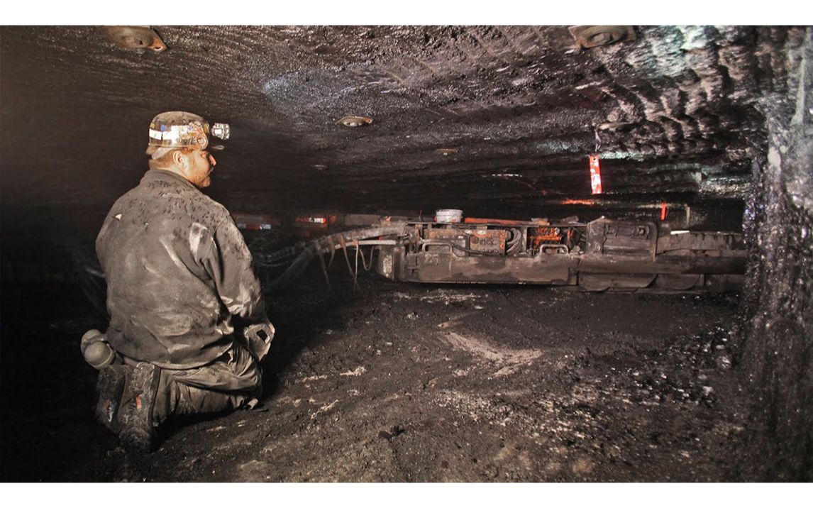 [图]Digging for Hope- Inside an Ohio coal mine