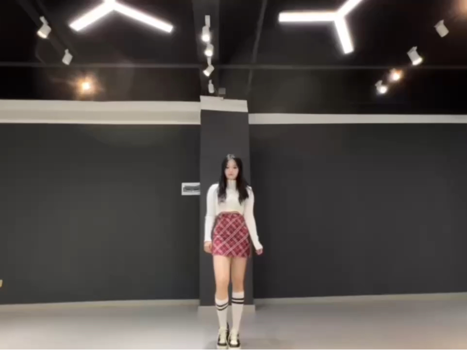 【塔塔re】最新视频已上线,快来围观!