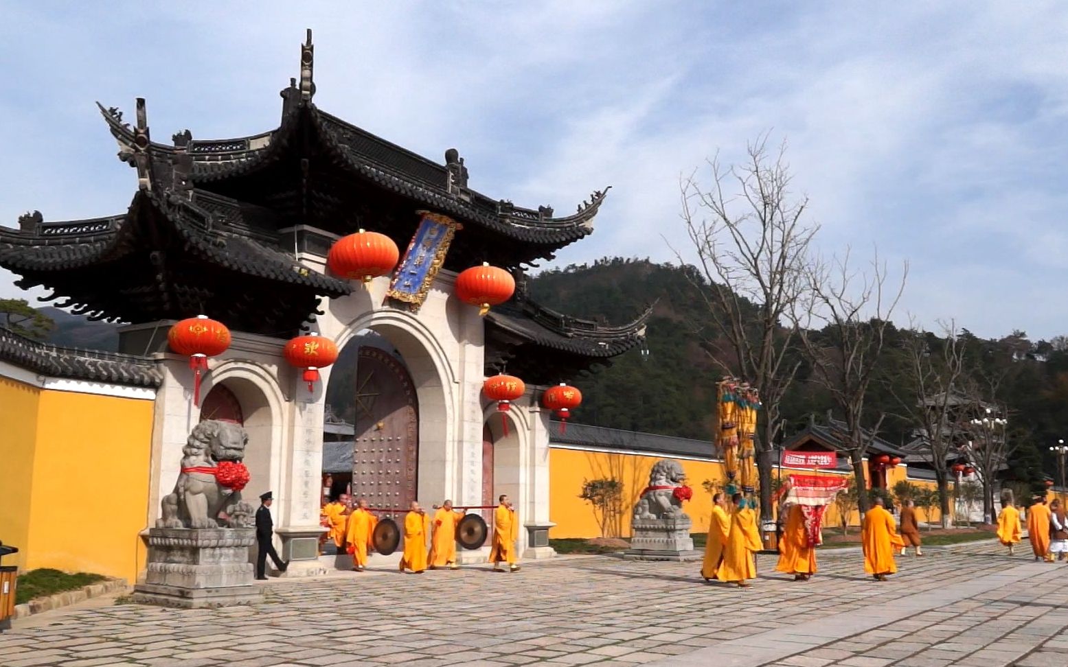 雪窦山,中国旅游精选5A景,中国五大佛教名山之一,四明第一山,海上蓬莱陆上天台.哔哩哔哩bilibili