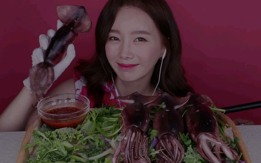 【ssoyoung  asmr】素英小姐姐恰乌贼?咀嚼音     吃播