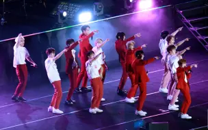 Descargar video: 【SEVENTEEN/190525高丽大校庆】超清官放+饭拍合集（不想哭+oh，my！+珍爱+clap+verynice +holiday）