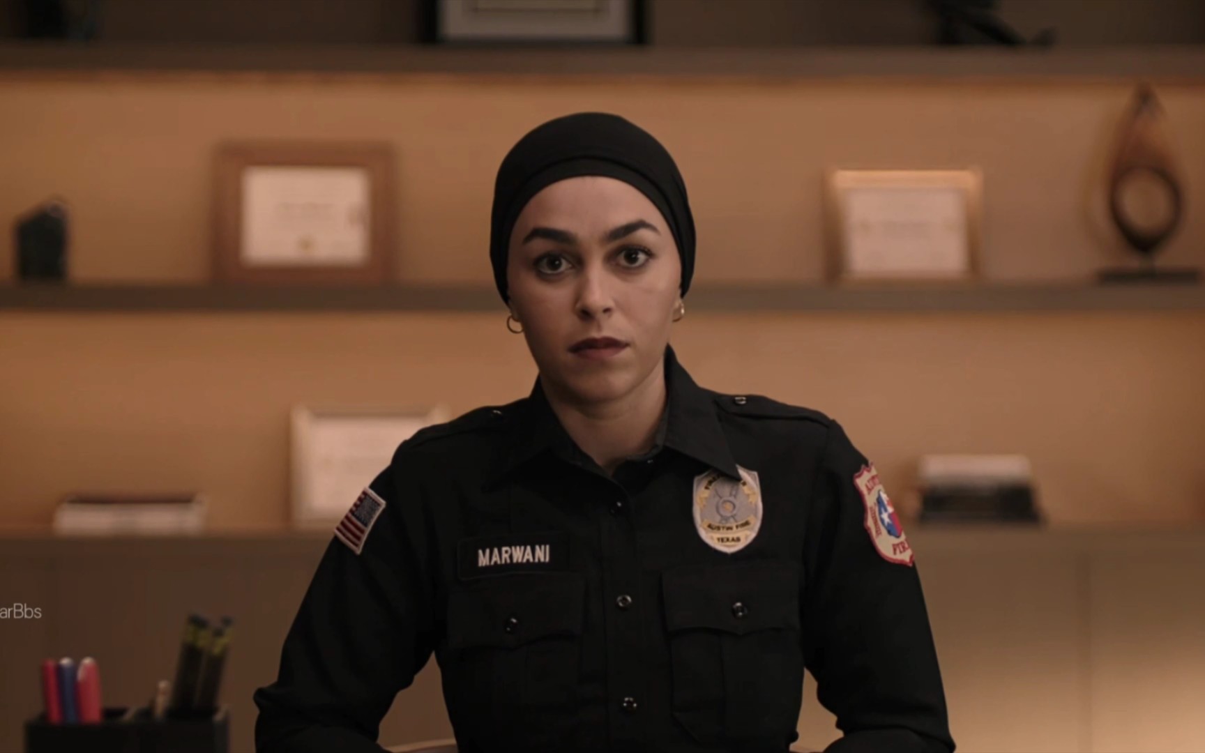 【紧急呼救:孤星】众消防员接受人事部调查,马里安震惊发现投诉是针对