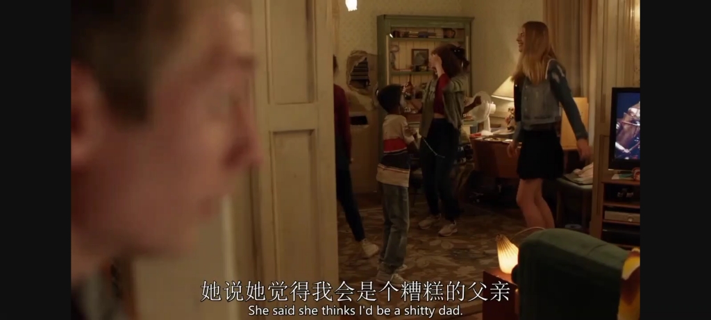 [图]大姐Fiona终于在第九季坐上了第一季错过的飞机……《Shameless》