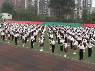 [图]大连格致中学集体舞，青春飞扬