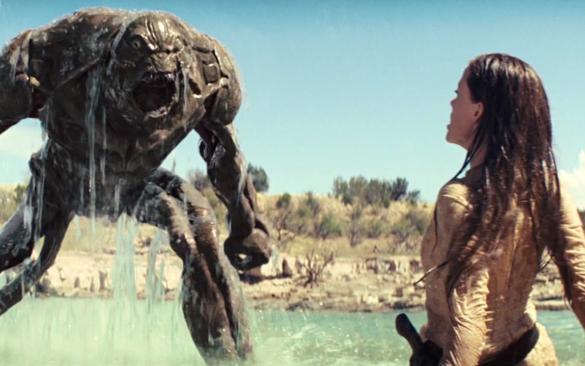 外星怪物潜伏地球悄悄抓人做实验速看科幻电影牛仔与外星人