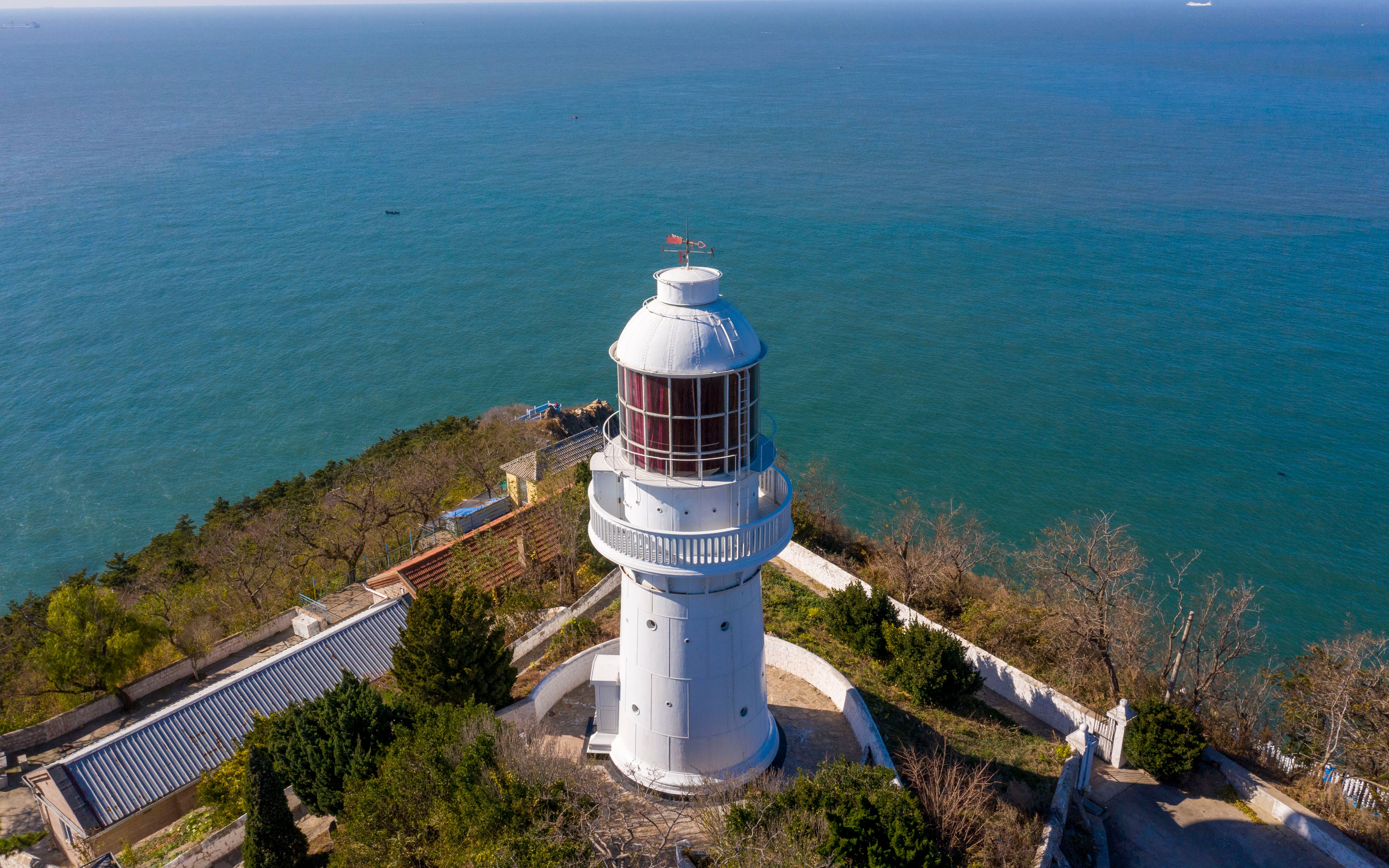 实拍辽东半岛最南端黄渤海分界线,感受自然景观,了解历史文化