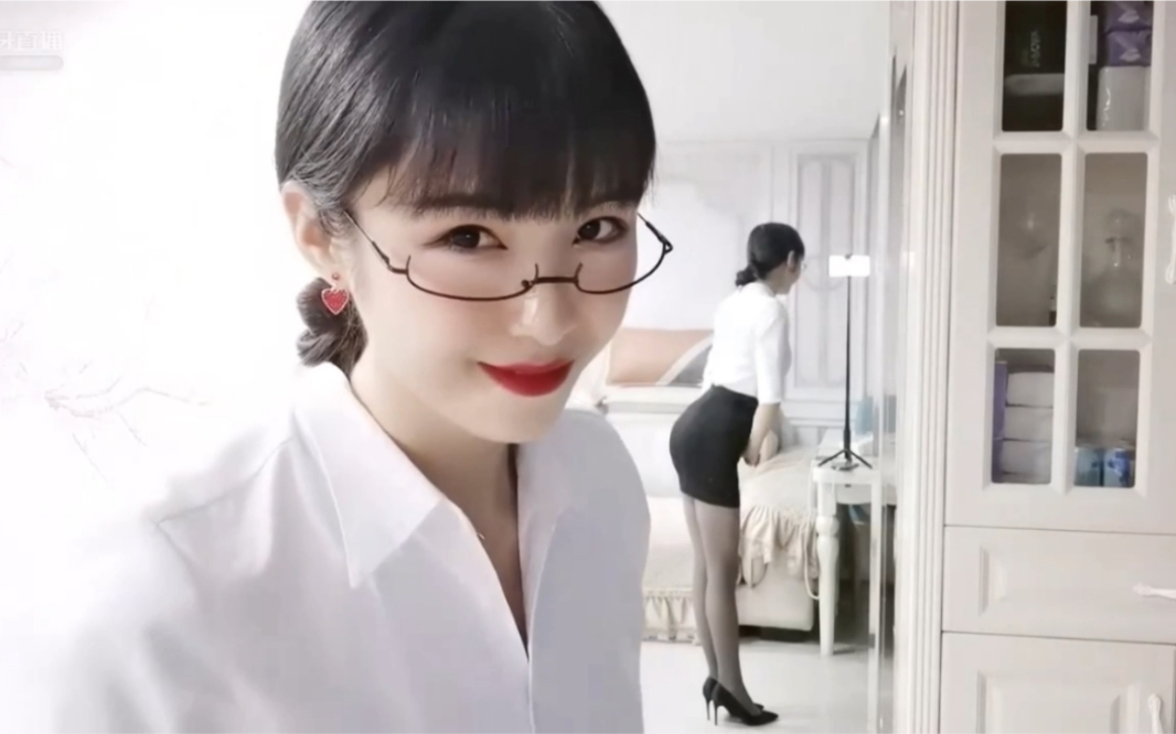 小姐姐soso工作制服装_哔哩哔哩_bilibili