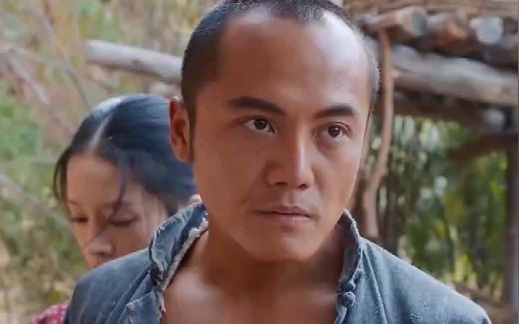 黑娃用一把火换来整个村子的平安生活