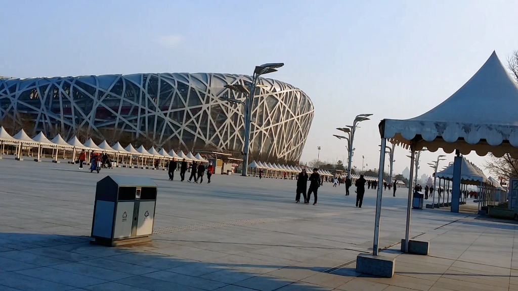 北京奥运村,国家体育馆,鸟巢,水立方,气势宏伟,小伙夫妻两人一起去