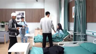 Download Video: 《黄景瑜火光》花絮灵魂林陆骁拷问:为什么要出去玩