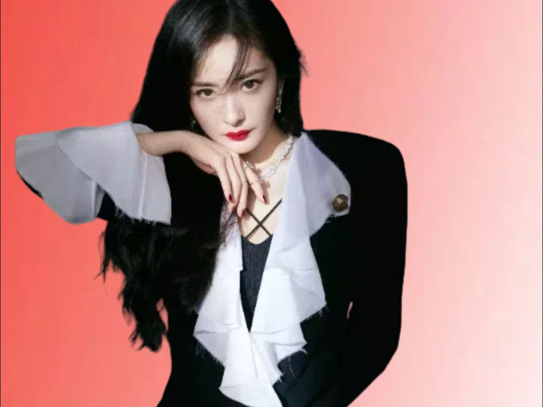 同样是出演林心如的丫鬟,杨幂逆袭成当红顶流,而她却黑料不断